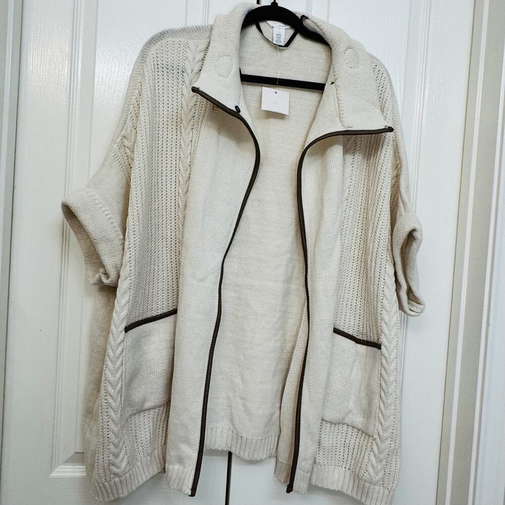 LC Lauren Conrad NWT One Size Beige Cable Knit Relaxed Poncho Boho Style 32Lx30W